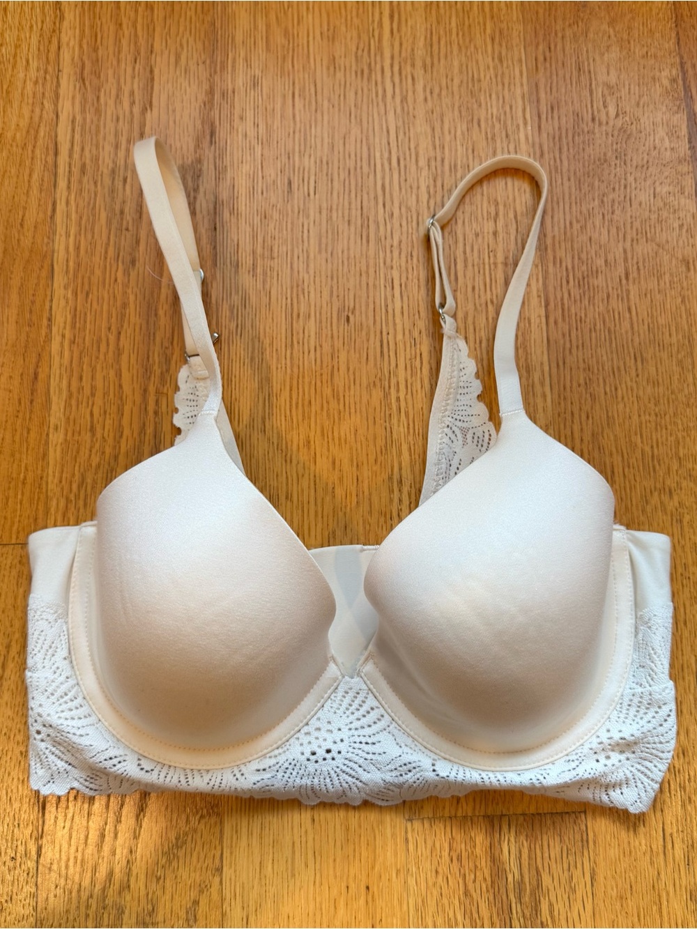 aerie Lace-Back T-Shirt Bra in Ivory Cream
